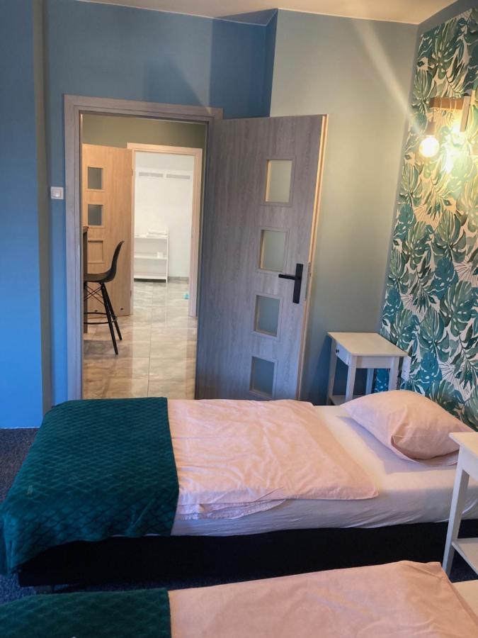 Apartamenty Przy Fontannie Жельона Гора Екстериор снимка